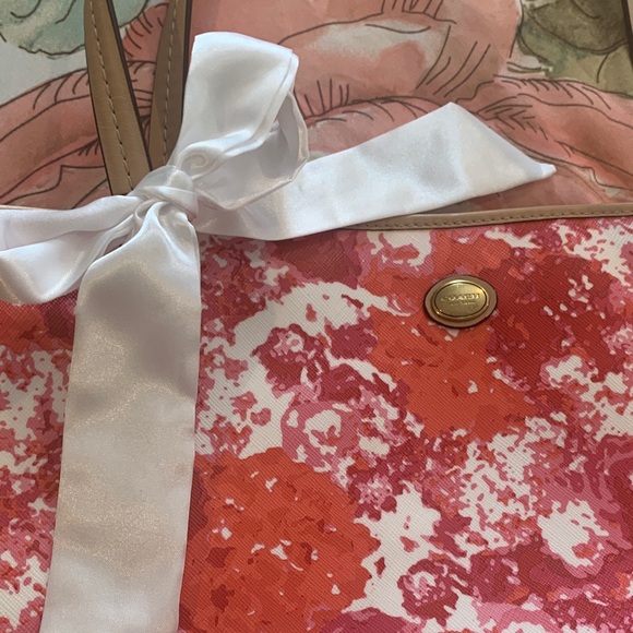 Coach Red and White Floral Tote w twilly - Picture 3 of 7